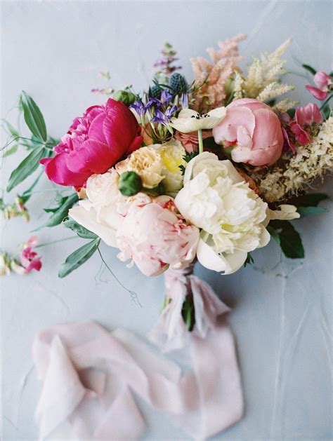 42 Insanely Stunning Spring Wedding Bouquets