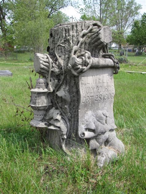 Img3342 Unusual Headstones Cemetery Monuments Cemetery Art