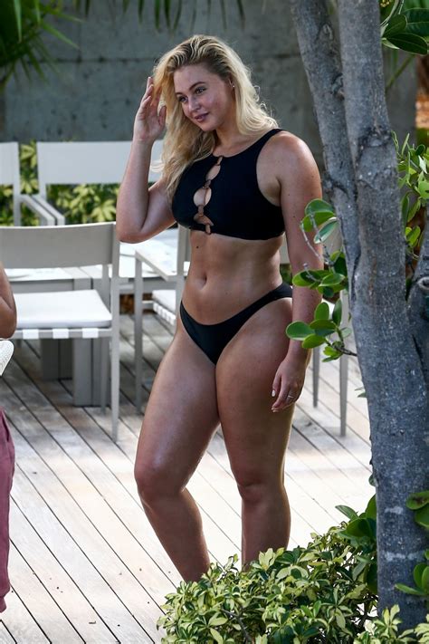 Iskra Lawrence Bikini Hot Celebs Home