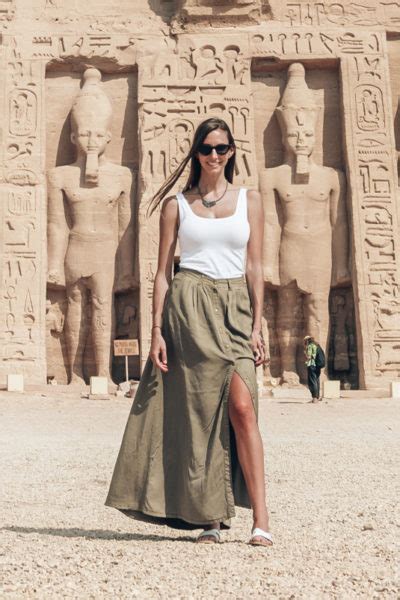 What To Wear In Egypt 6 Lightweight Outfit Ideas • Jetset Jansen