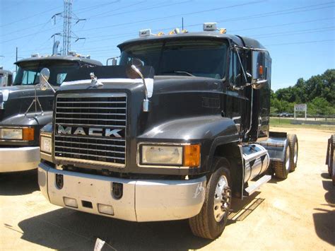 2003 Mack Chn 613 Ta Truck Tractor