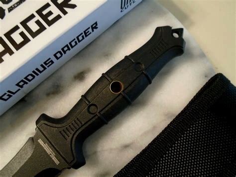 United Combat Commander Gladius Dagger Dual Edge Fixed Blade Knife Full