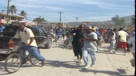 Demonstrators Police Clash In The Wake Of Haiti S Elections Cnn Com