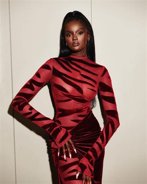 duckie thot on twitter it s a good year to be a bad bitch … celebrity closet celebrity