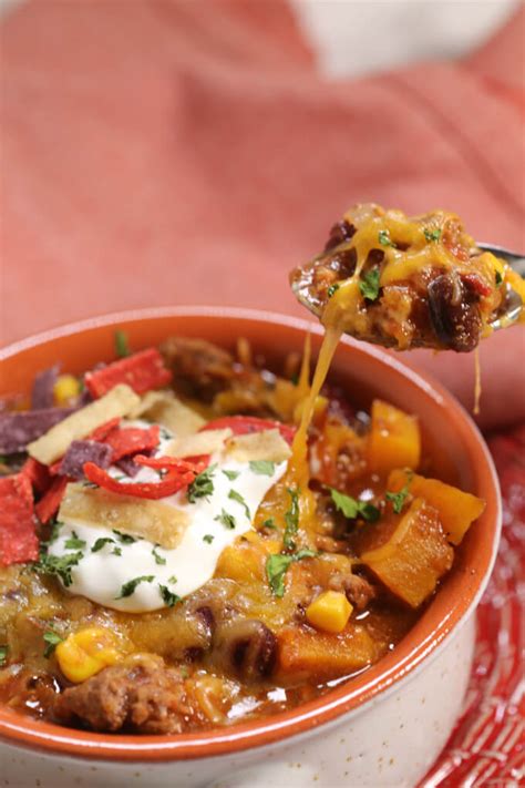 Navy beans are on the smaller side. World Best Chili Recipe Ever - Almost Famous Chili