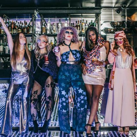 28 Disco Outfit Ideas Read This First
