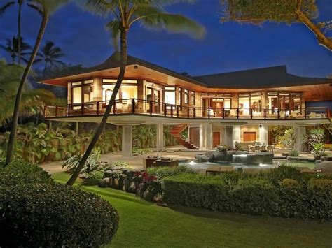 Hawaiian Style Beachfront Home House On Stilts Hawaii Homes