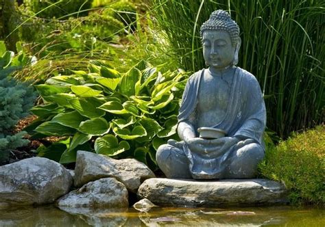 Statue De Jardin Zen Le Bouddha Ternel Et L Art De D Corer Buddha Garden Zen Garden