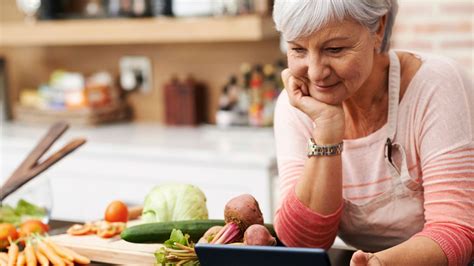 15 Healthy Eating Tips For Women Over 60 Healthy Diet Tips Healthy