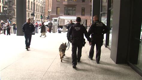Feds Sweep Federal Building After Bomb Threat In Chicago Loop