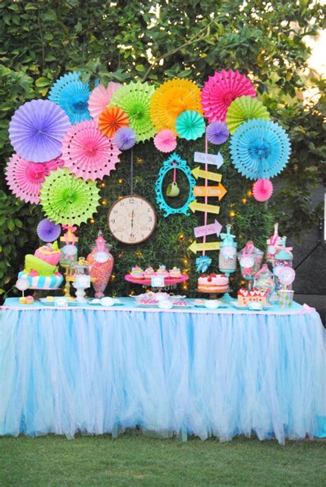 Through the looking glass summary. Alice In Wonderland Outdoor Decorations - Home Decorating ...