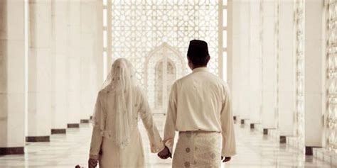 Gambar Animasi Pasangan Suami Istri Islami