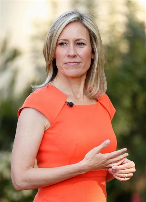 32 Bbc News Presenters Female 2020 Images Wallpaper Carlie