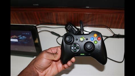 Ces 2013 Razer Sabertooth Xbox 360 Controller Hands On Youtube