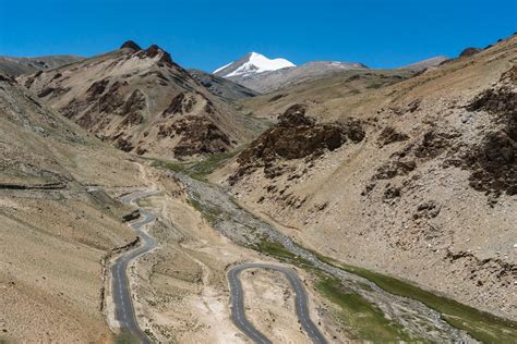 Hitchhiking The Leh Manali Highway One Of The Highest Motorable