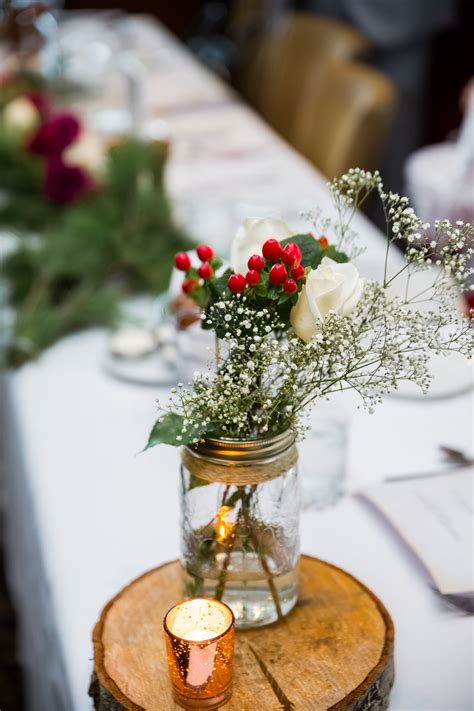 Rustic And Simple Fall Wedding Centre Pieces Photo By Aplausoweddings
