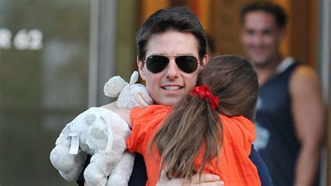 Tom Cruise Père Absent Pour Sa Fille Suri Cest Tragique