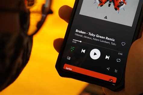 How To Shuffle Your Songs And Playlists On Spotify Android Authority