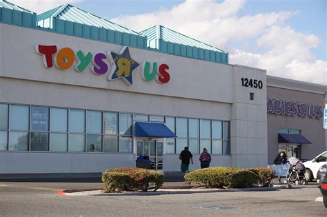 Sprouts Grocery Store To Open In Victorville In Former Toy “r” Us