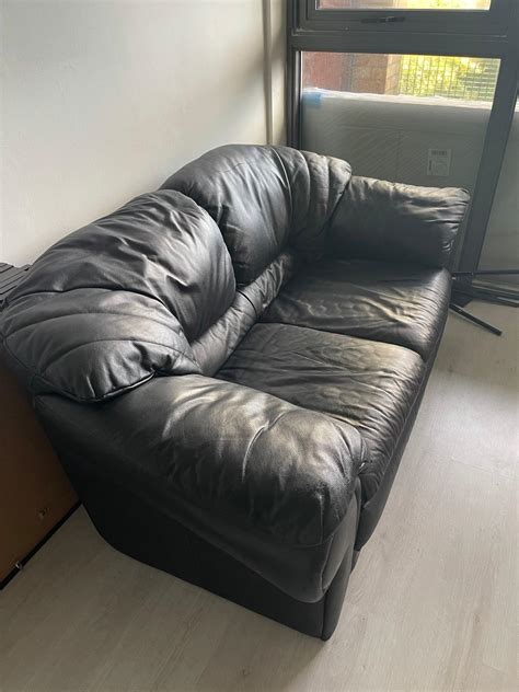 Two Seater Real Leather Black Sofa In Se Lewisham F R Zum Verkauf Shpock At