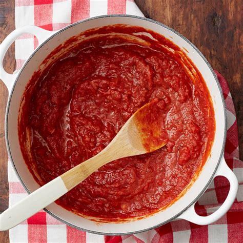 When making tomato sauce from tomato paste, there's some good news and some bad news. Quick homemade tomato sauce | Recipes | WW USA
