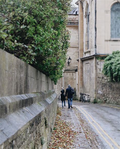 Oxford in the drizzle didnt detract from its beauty nor its historical significance. We watched 