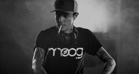Nǃxau ǂtoma was born in tsumkwe, namibia in december 1944 and passed away in july 2003. Deadmau5 Wife, Wiki, Net Worth, Height, Dating, Girlfriend ...
