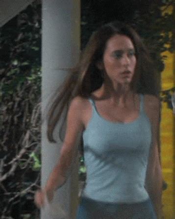 The Hottest Gifs Of Jennifer Love Hewitt Ever Gifs Izispicy Com