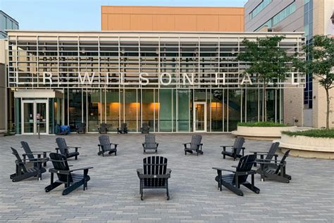 More Outdoor Spaces On Campus To Connect In The Fresh Air Covid 19