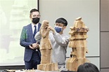知名木雕藝術家江基名辦茶聚 為收藏家分析創作狀態、作品意涵