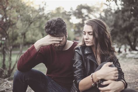 19 Eye-Opening Things You Must Know About Dating A Married Man