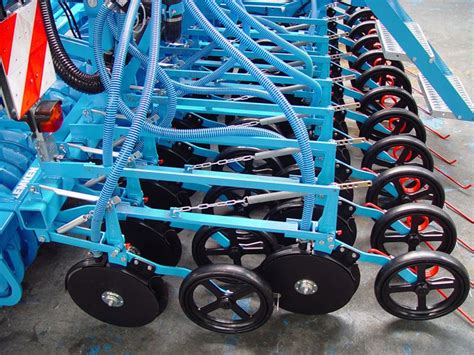 Lemken Solitaire 8300 Tillage And Seeding Seeders Specification