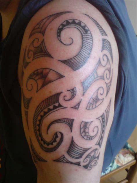 57 Fantastic Maori Shoulder Tattoos