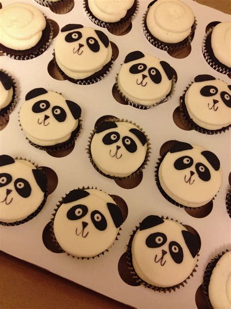 Panda Cupcakes Cupcakes Dulces Flores De Azúcar