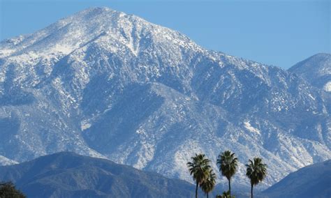 Snow On The Top Of The San Bernardino Mountains Nature Pinterest
