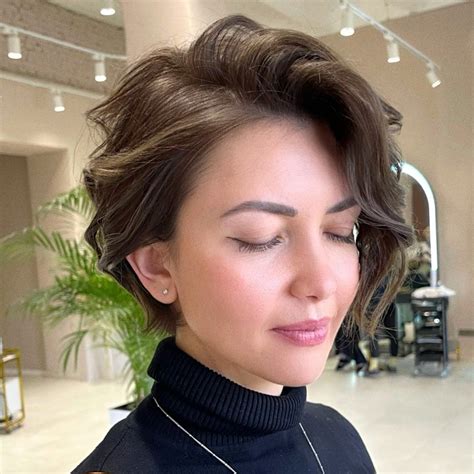 Pretty Short Wavy Hairstyles With New Texture Volume Twists Pop Haircuts