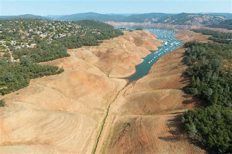 Before And After Photos Of California Reservoirs Show Impact Of Drought
