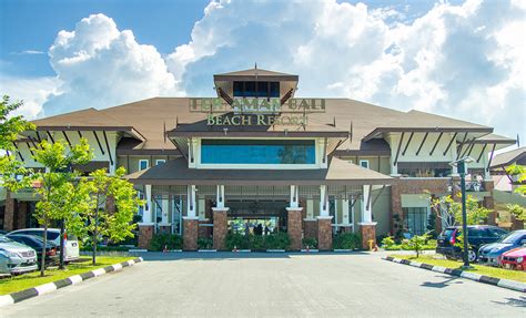 Kuala besut jetty and kelab golf desa besut are worth checking out if an activity is on the agenda, while those wishing to experience the area's natural beauty can explore tok bali beach and bukit kluang beach. Tok Aman Bali Resort. Fijn resort aan de oostkust ...