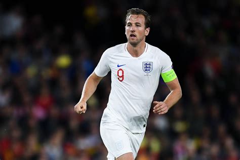 He currently plays for the english national football team and 'tottenham hotspur', which he has been with since 2010. Harry Kane shuts down Real Madrid switch rumors with three-word response - Cartilage Free Captain