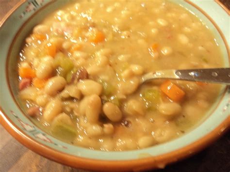 They're filling, easy to stretch and tasty! Old-Fashioned Bean Soup Recipe - Food.com