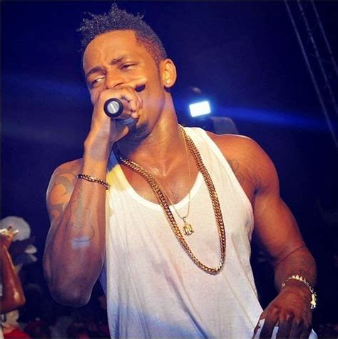 Download millions of videos online. Hapa Nimekuwekea Picha za Jinsi Diamond Alivyowapagawisha ...