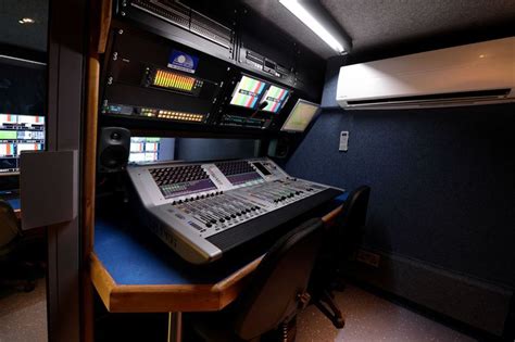 Gearhouse Broadcast To Demonstrate Flexible Oblite Hd Ob Trailer Live