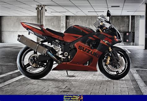 With refinements ranging from a new titanium. Suzuki GSX-R 1000 | Suzuki gsxr1000, Suzuki gsxr, Sport bikes