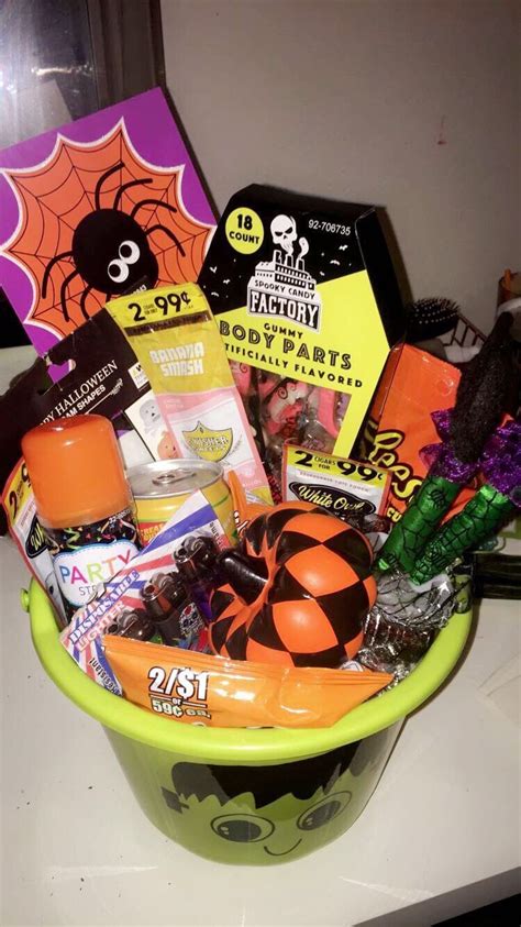 It has finally cooled off here in phoenix and we are so excited for the holiday season! Spooky basket | Halloween baskets, Spooky gifts, Halloween ...