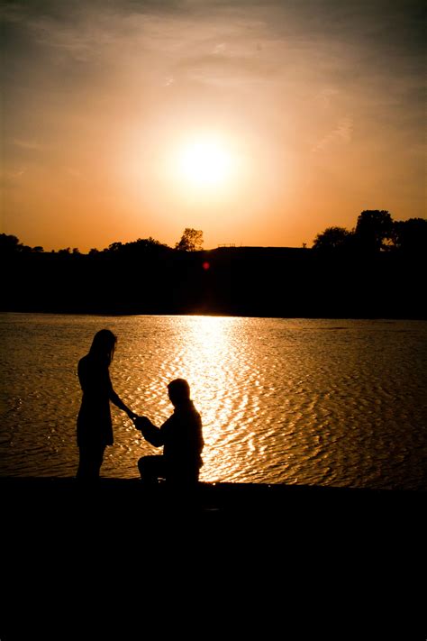 Engagement Photo Proposal Shadow Sunset Lovers Pinterest