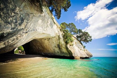 Download Explore The Alluring Beauty Of New Zealand