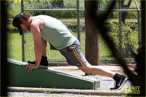 Matthew Mcconaughey Gets In An Outdoor Workout In Brazil Photo Matthew Mcconaughey