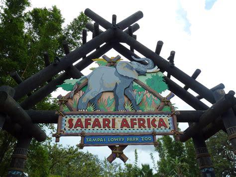 Safari Africa Entrance Sign Zoochat