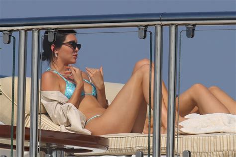 KOURTNEY KARDASHIAN And KENDALL JENNER In Bikinis On A Yacht In Antibes