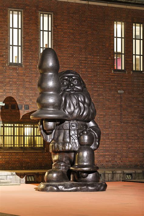 Santa Claus Sculpture International Rotterdam